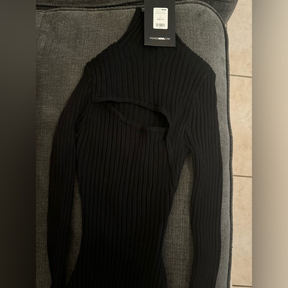 NWT Fashion Nova Cut the Antics Bodysuit Sweater Size XS - Picture 3 of 3